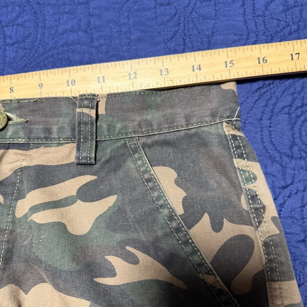 Noiz Cargo Shorts Mens 32 Camo Green Distressed Tactical Utility Gorpcore Y2K